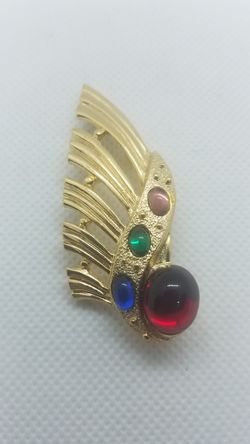 Vintage Brooch Gold Tone Multi Color Stones