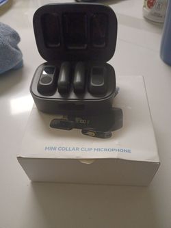 Mini microphone for video posters