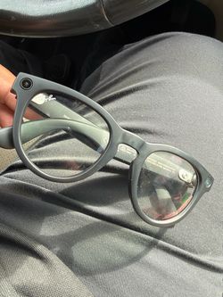 Ray-Ban’s meta glasses