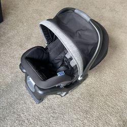 Graco Infant DLX Car Seat Snugride 