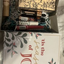 Perfume And Makeup Gift Set