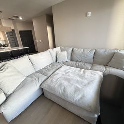 Couch (Electronic Recliners / Charging Ports) Gray/white With Ottoman
