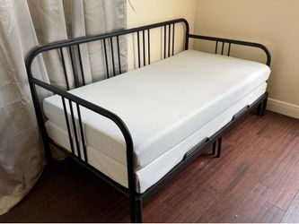 Expandable Daybed with Mattress – Converts to King Size (74" x 78")