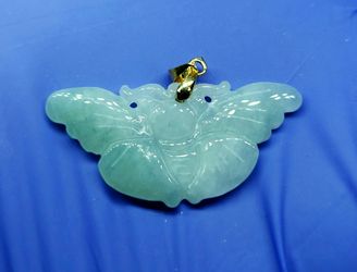 Burmese icy type A jadeite jade pendant lucky Butterfly.