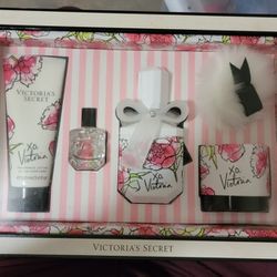 Xo Victoria By Victoria's Secret Gift Set!