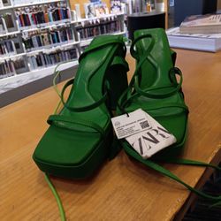 Zara Heel Sandal Size 10