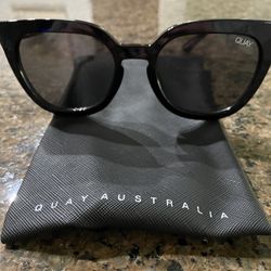 NEW, QUAY AUSTRALIA WOMEN’S SUNGLASSES 
