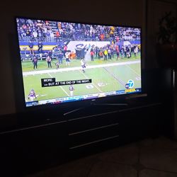 55 Inch Samsung Smart TV