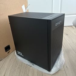 NEW HP OMEN 35L Gaming PC - AMD Ryzen 9900X3D NVIDIA GeForce RTX 5080 64 GB RAM 4TB SSD