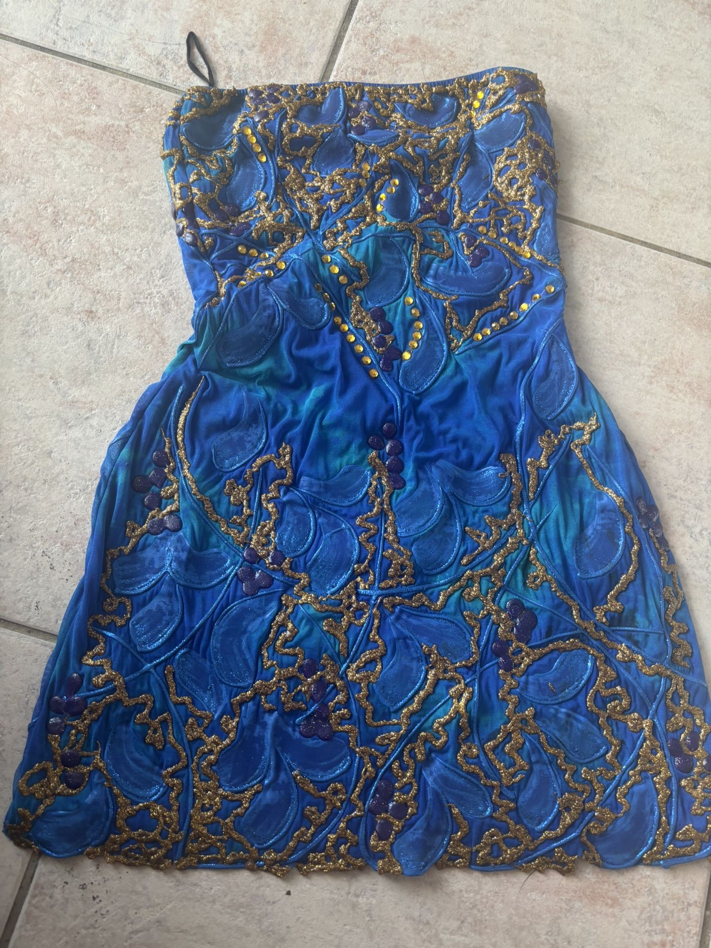 Paint dress wearable artwork mini gown pageant formal club event occasion