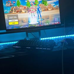 Only selling monitor and keyboard