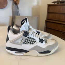 Jordan 4s 