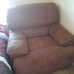 Lazy-boy Power Recliner