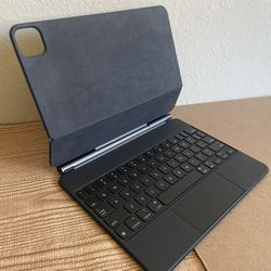 Apple Magic Keyboard For iPad Pro 11” 1st / 2nd / 3rd / 4th generation and Air 10.9 / 11” M1 / M2 / M3 