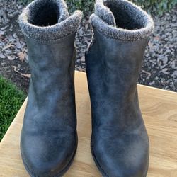 Ladies Cute Ankle Boots Size 10