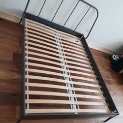 Queen Platform Bed Frame w/headboard - DELIVER