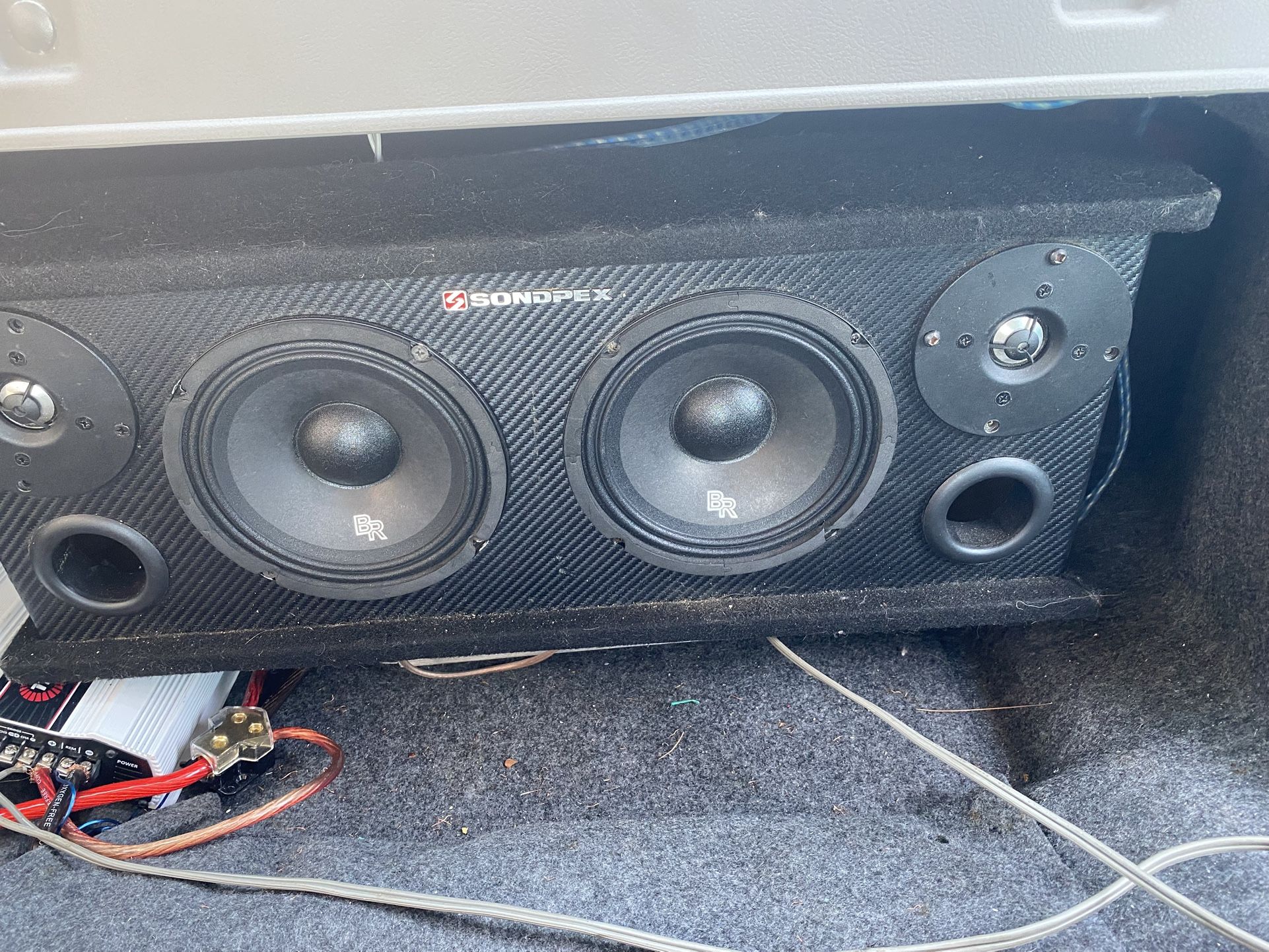 6.5 Voices Box And Amp 800 By 4 Channel