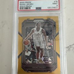 2022 Prizm Isaac Okoro Gold Prizm /10 PSA 9