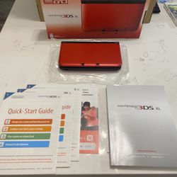 Nintendo 3ds XL with box and manuals LIKE NEW