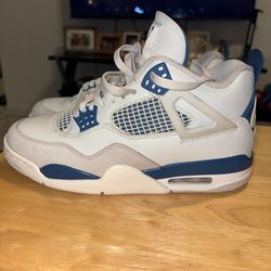 9 men’s Jordan 4 “military blue” no box
