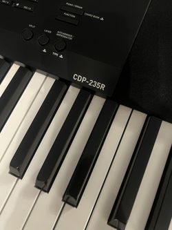 Casio CDP-235R Keyboard