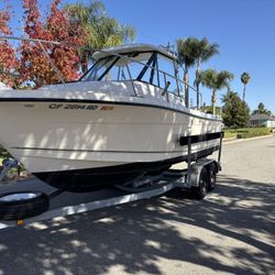 24’ Trophy Cuddy Cabin Fishing Boat 