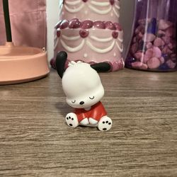 Sanrio Sleeping Pochacco Figure