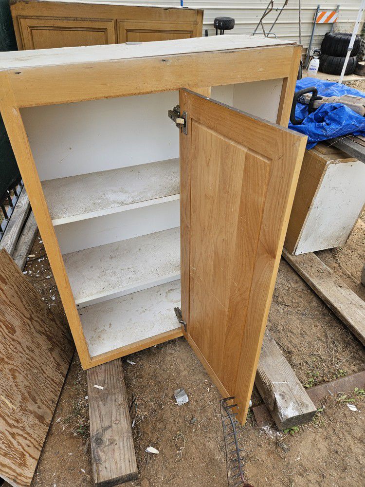 free upper kitchen cabinets 3' x3'x 12" fair condition maybe for garage storage, or ur kitchen free ,no delivery,