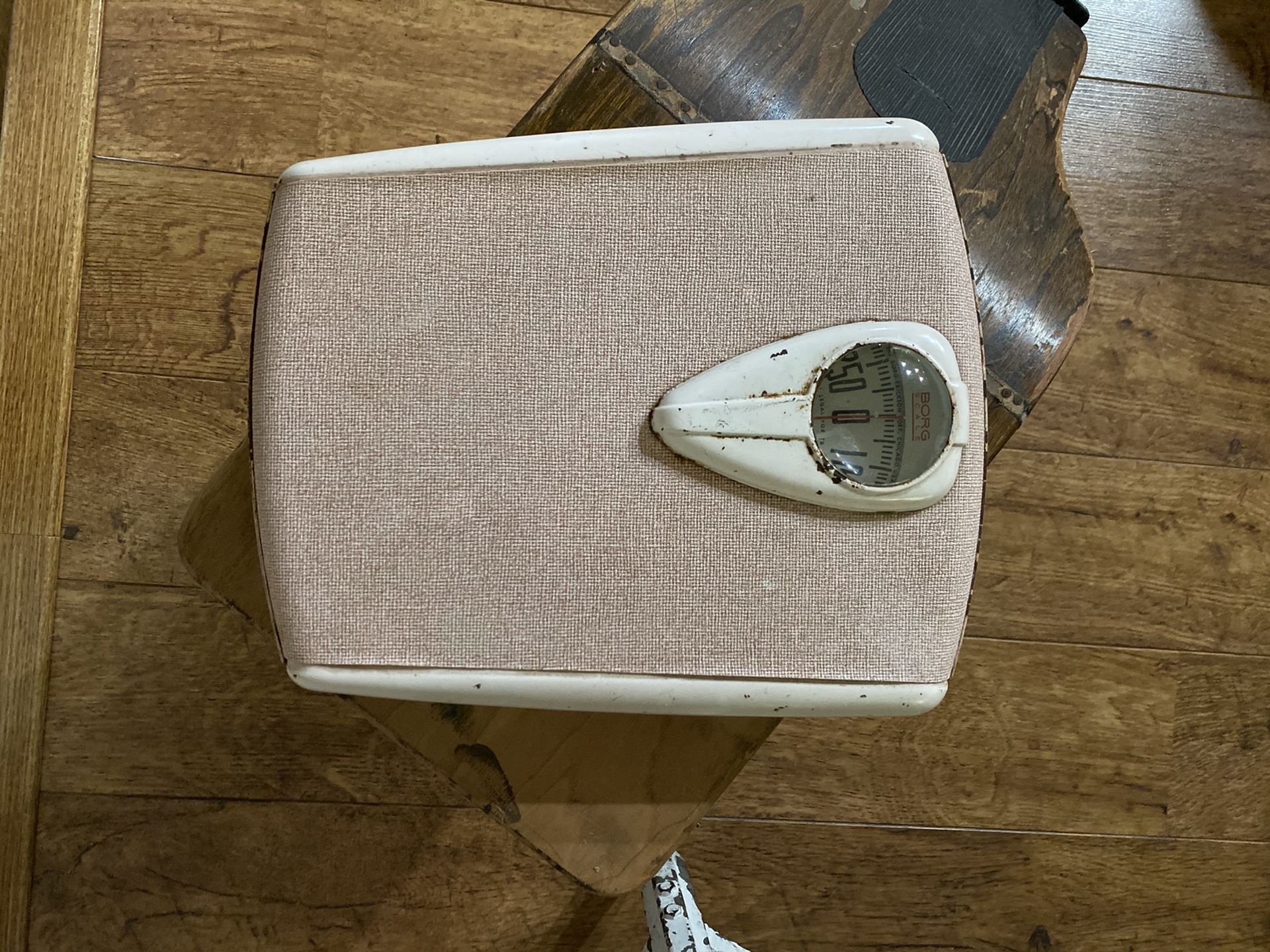 Vintage 1950’s Bathroom Scale