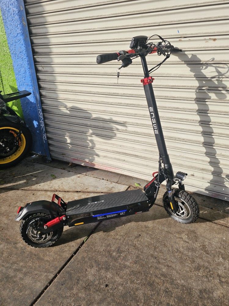 Engwe Y400 Electric Scooter