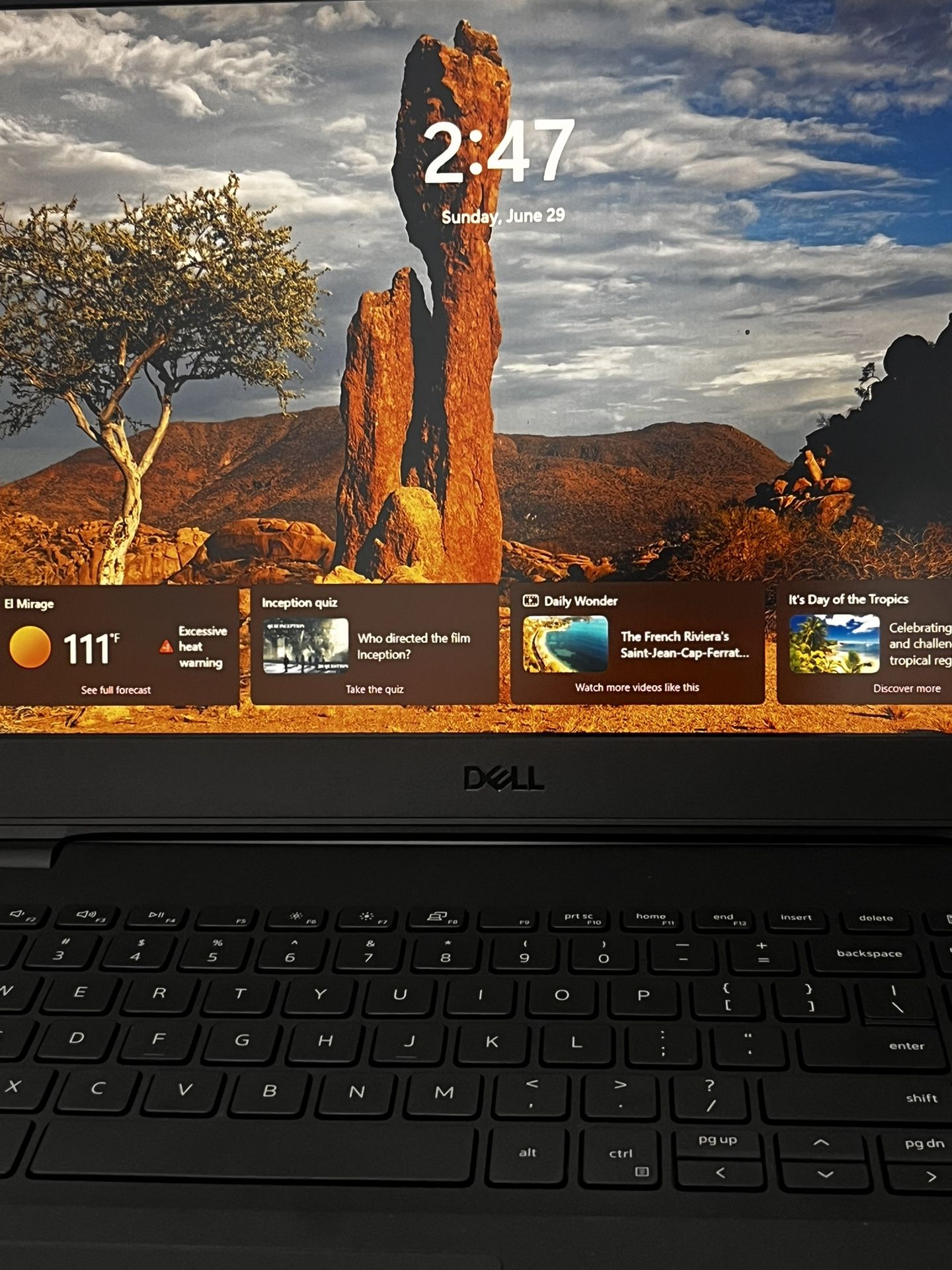 DELL INSPIRON 3501 Windows 11 Pro - GOOD CONDITION