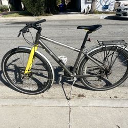 Giant Seek 14 Speed Hybrid Cruiser Bike