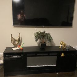 Entertainment Table For Sale Must Go