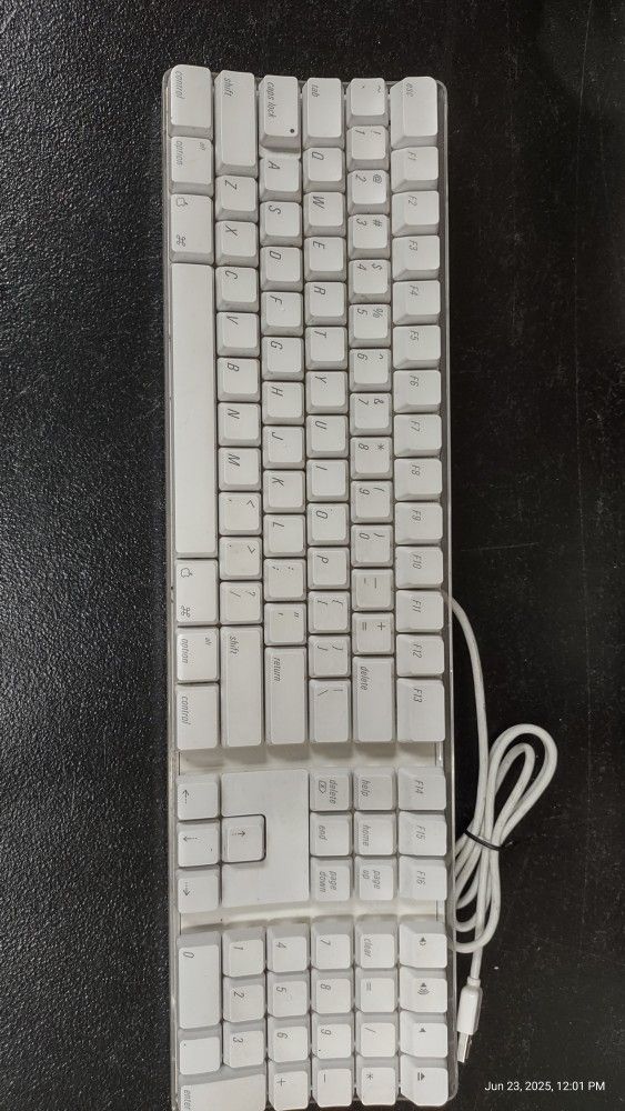 Apple Keyboard Full Size