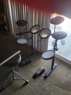 Donner Hampback electric drums