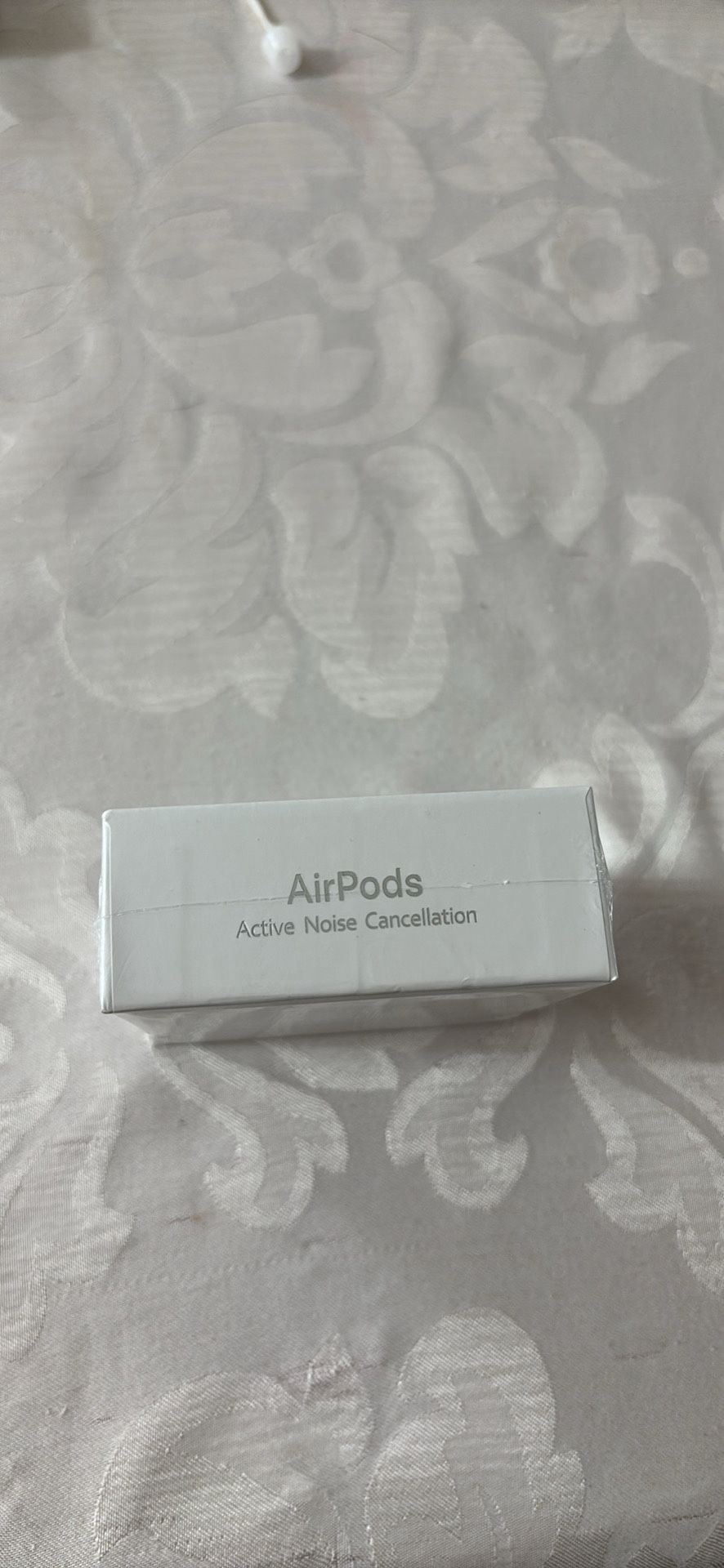 AirPods 4