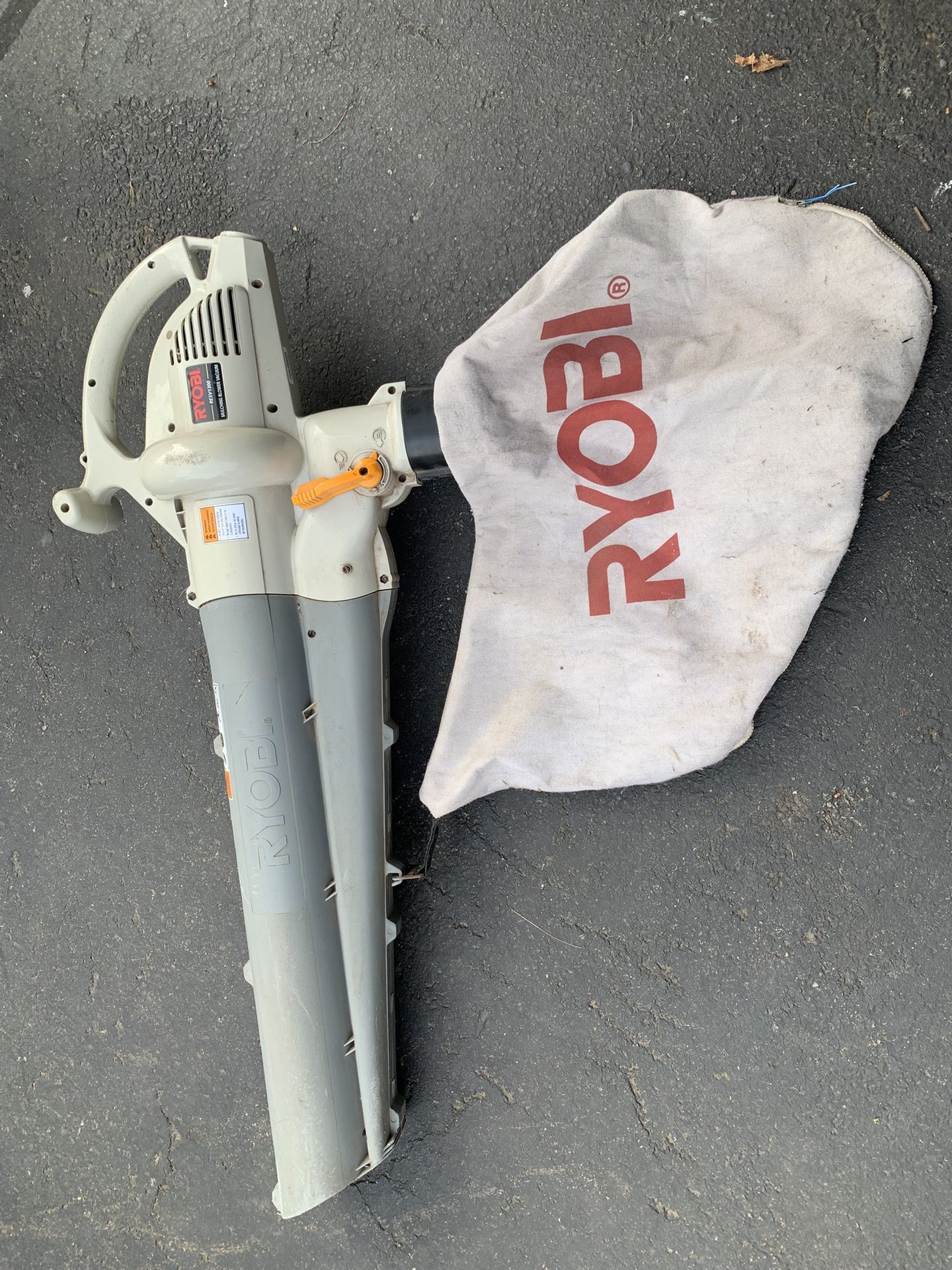 Leaf Blower Vacuum Mulcher Combination