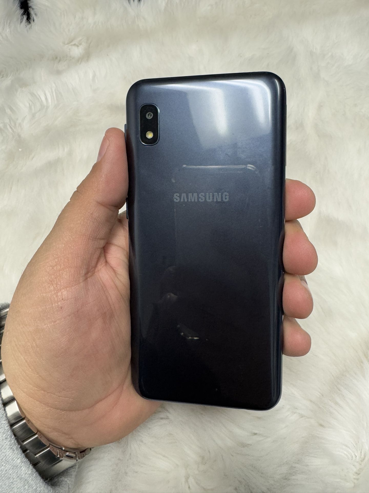 Samsung Galaxy A10e 32GB Unlocked $75