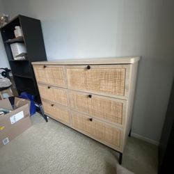 Dresser And 2 Nightstands