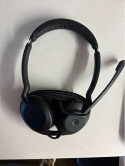Jabra chord headphones with case