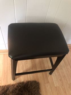 $25 for 2 stools