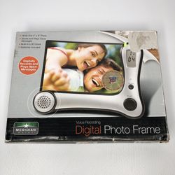Meridian Point Voice Recording Photo Frame w/ Records and Plays Back Messages