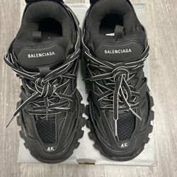 black balenciaga tracks
