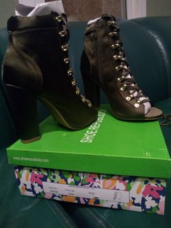 Shoe Republic LA Boots size 7