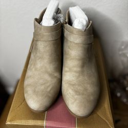 Womens Boots 