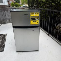 Mini Refrigerator And Freezer