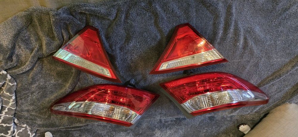 2015 Toyota Camry Oem Taillights 