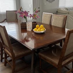 Elegant Dining Room Set