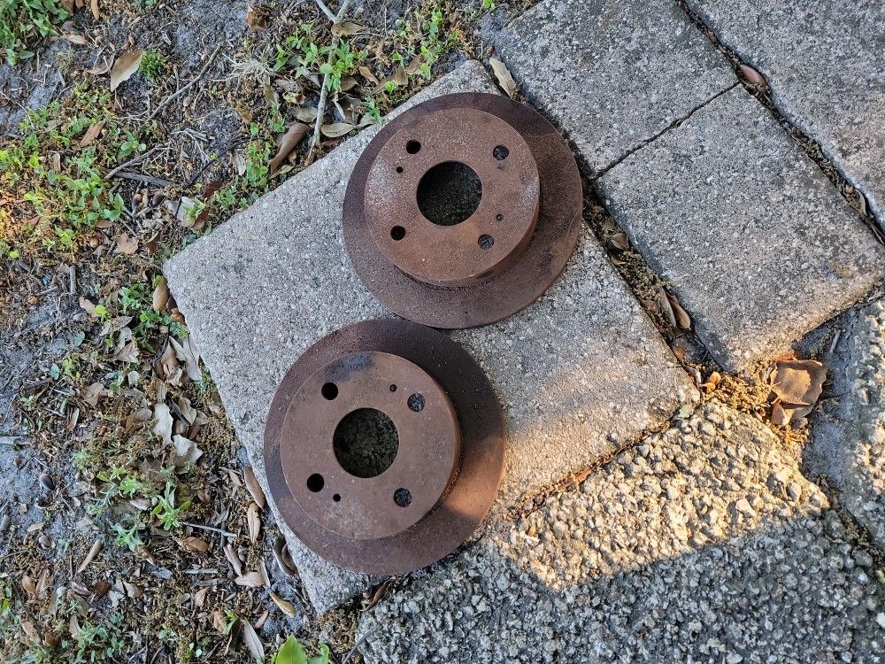 84-85 Mazda Rx7 Gslse Rear Break Rotors