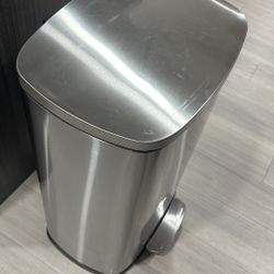 Trash Bin